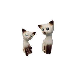Vintage Taiwan Siamese Cat Salt and Pepper Shakers Tilted Heads 3" 50's/60's
